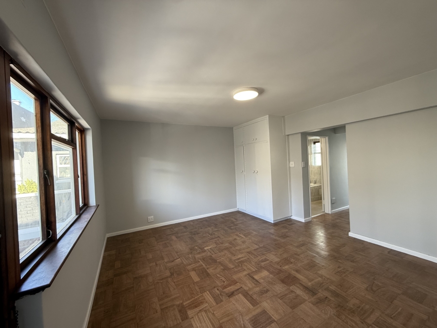 To Let 1 Bedroom Property for Rent in Sea Point Western Cape